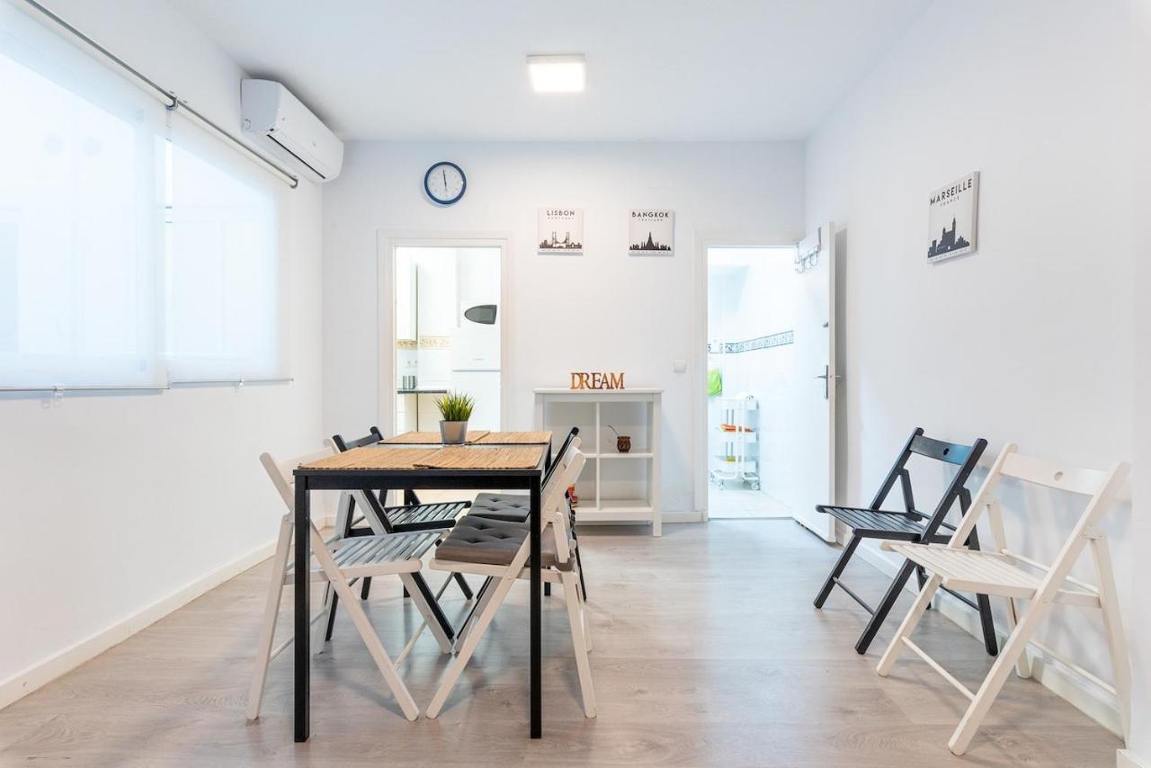 Piso Capuchinos Centrico Apartment Malaga Exterior photo